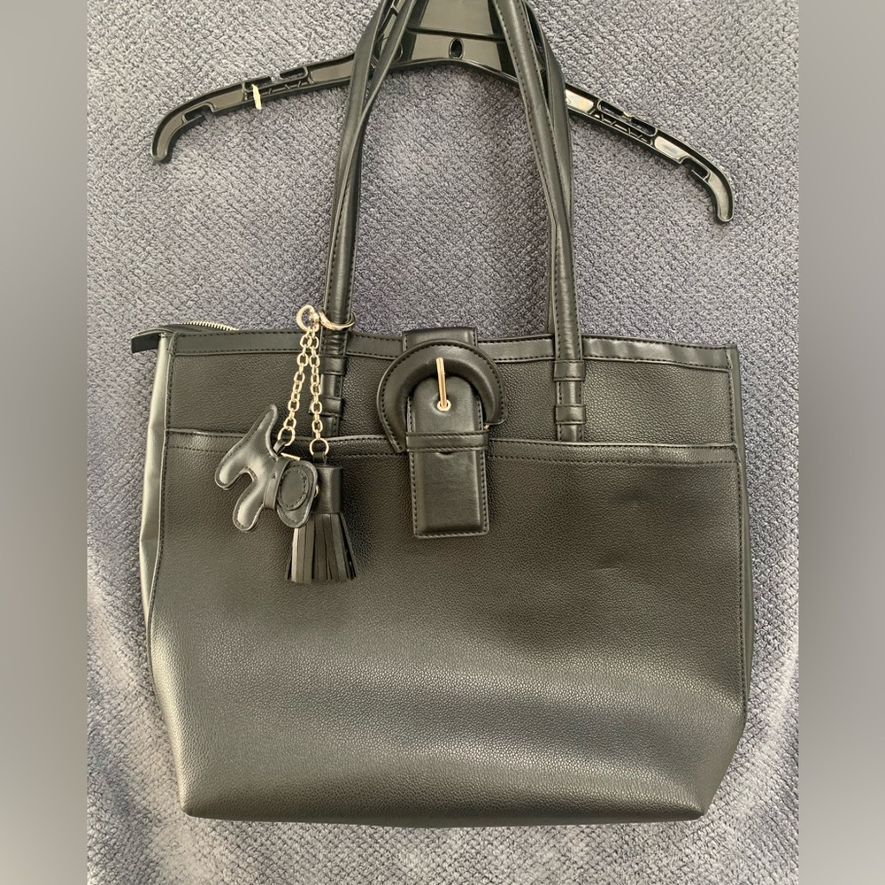 Steve Madden Black Tote Bag - Picture 1 of 7